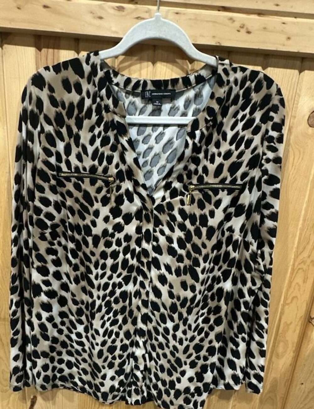 INC International Concepts Blouse Size 1X Leopard Print Zip Pocket V-Neck